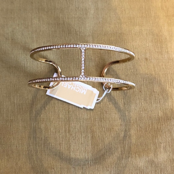 KORS Michael Kors Jewelry - MK bracelet